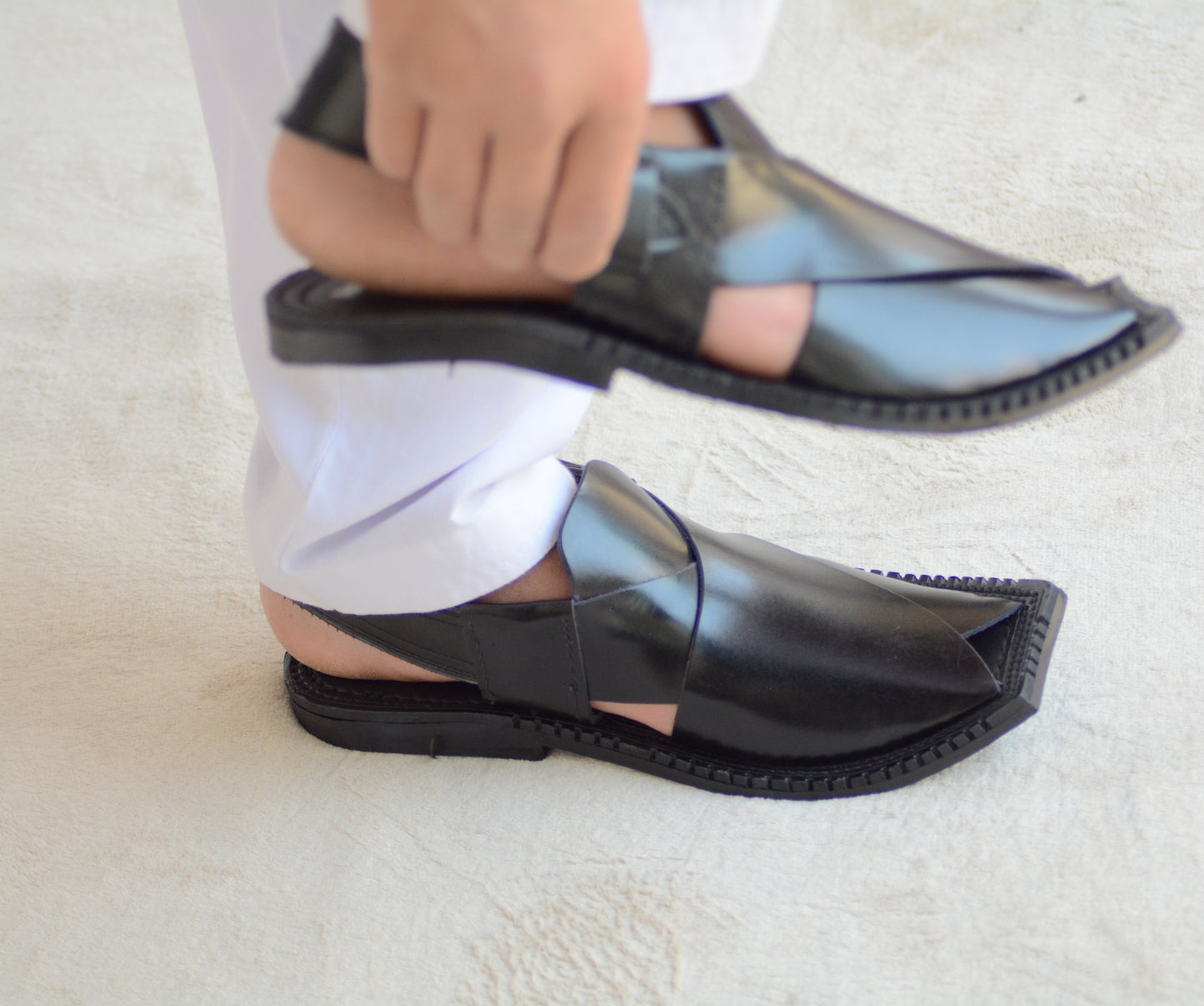 New Peshawari Kingra Chapal Black